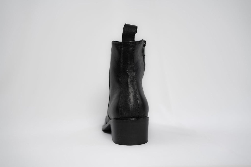 Onyx Calfskin texas boots