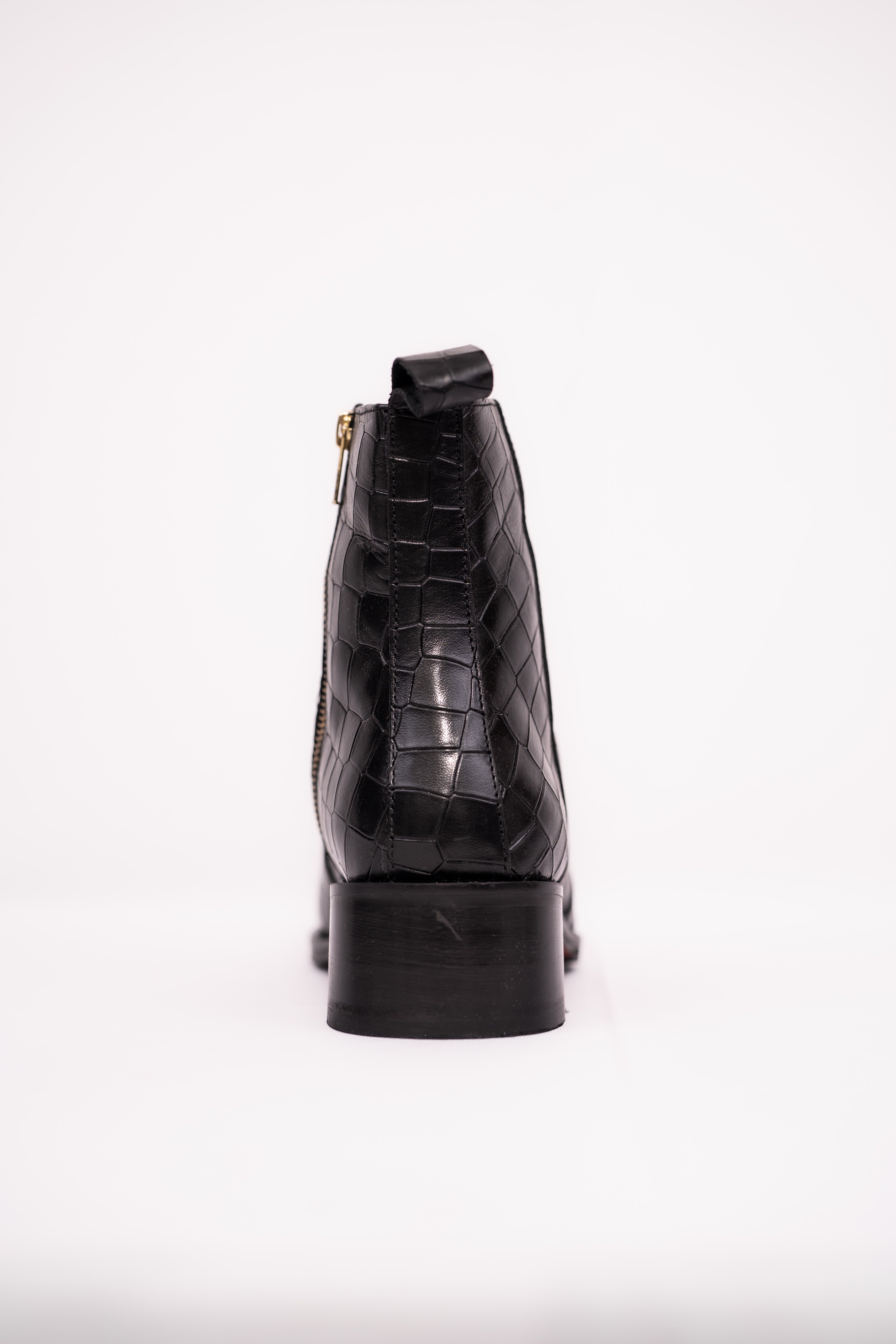 Onyx Caiman Boots