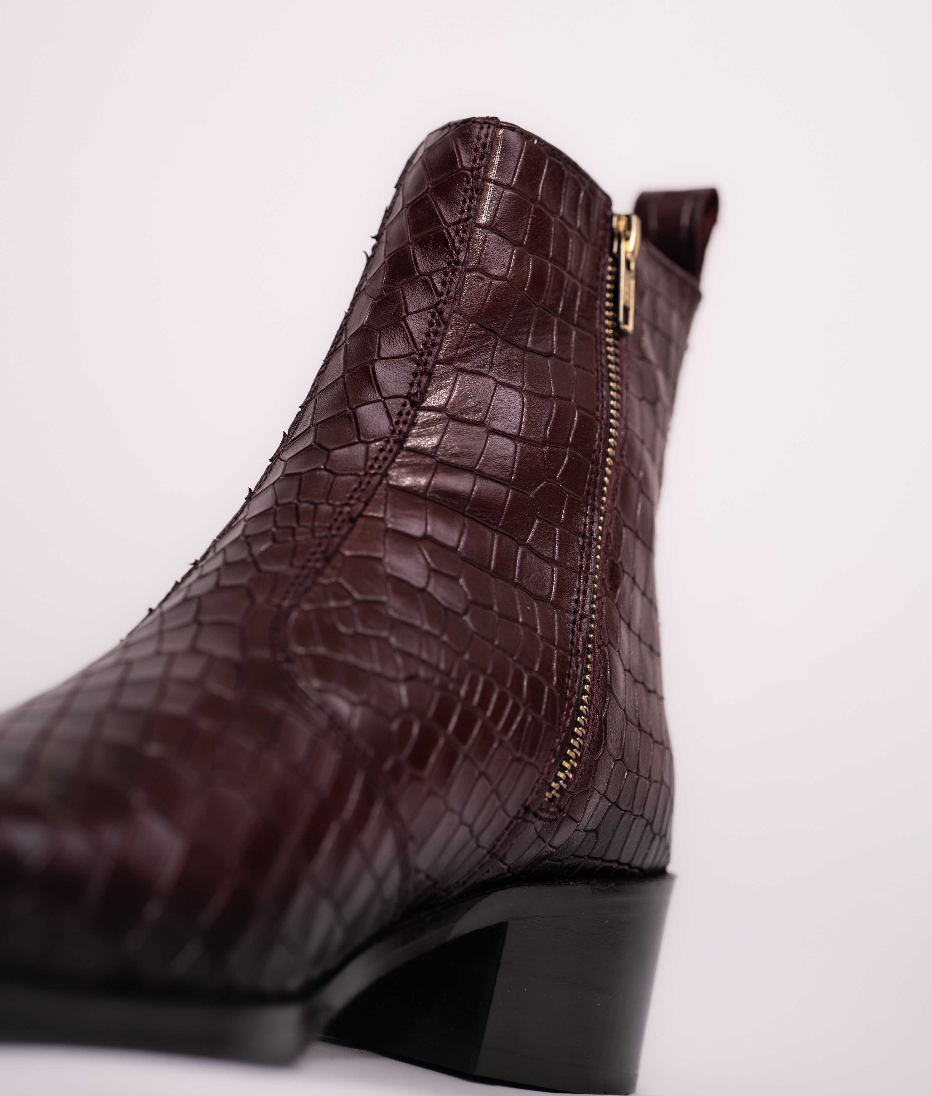 Burgundy Mamba
