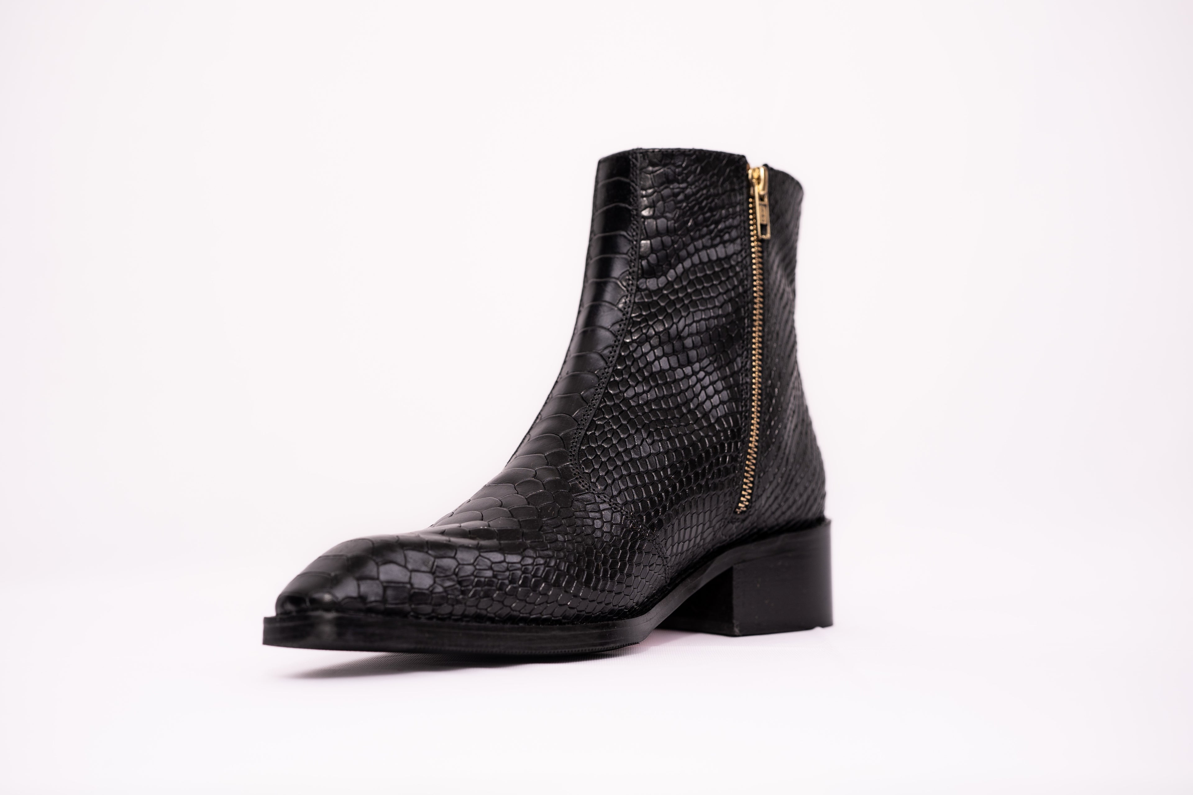 Onyx Mamba Boots