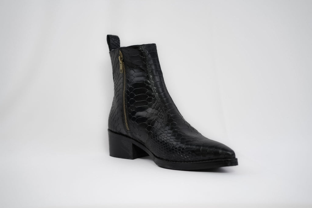 Onyx Mamba boots