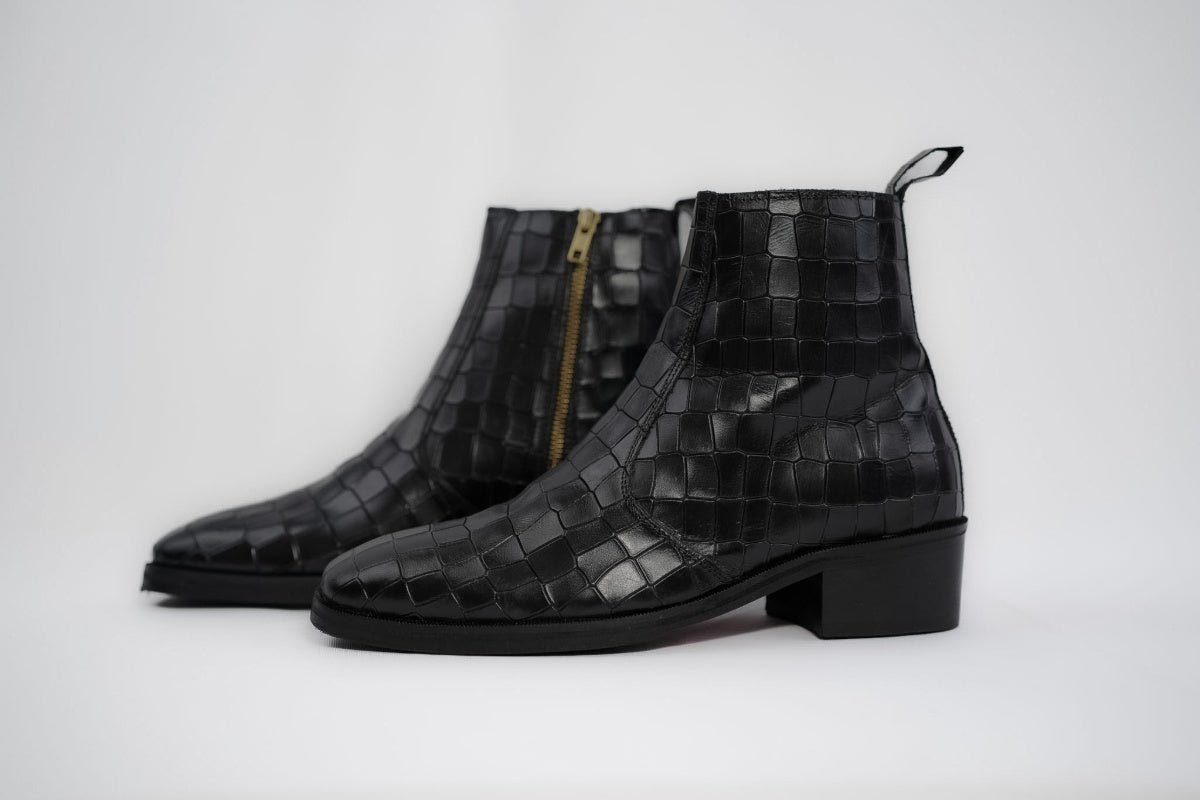 Onyx Caiman flat boots