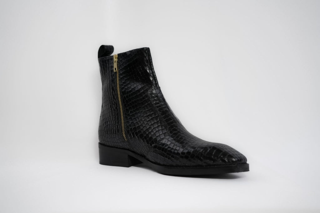 Onyx Krait chisel toe boots