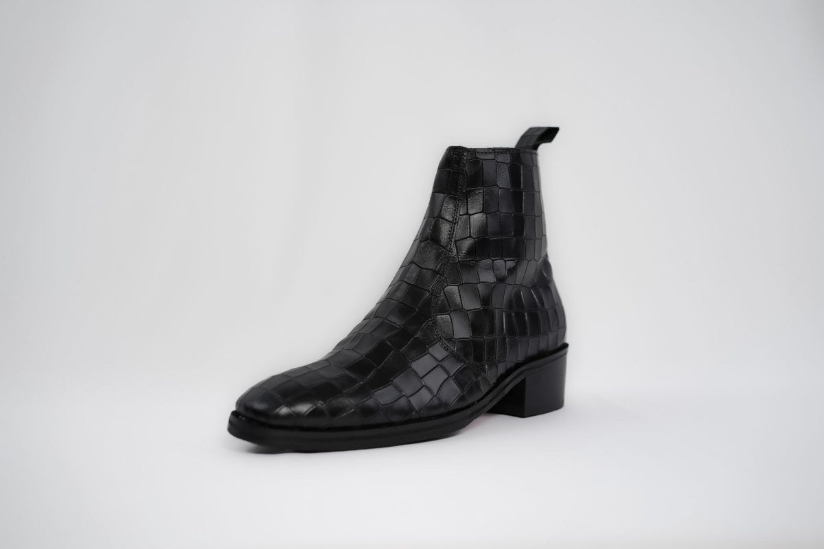 Onyx Caiman flat boots
