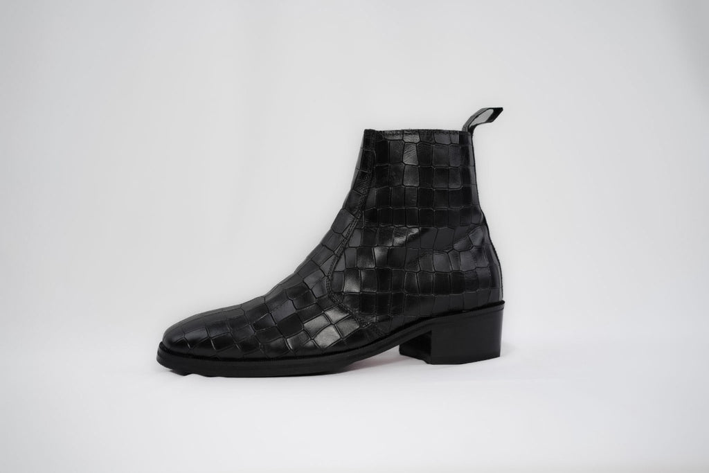 Onyx Caiman flat boots