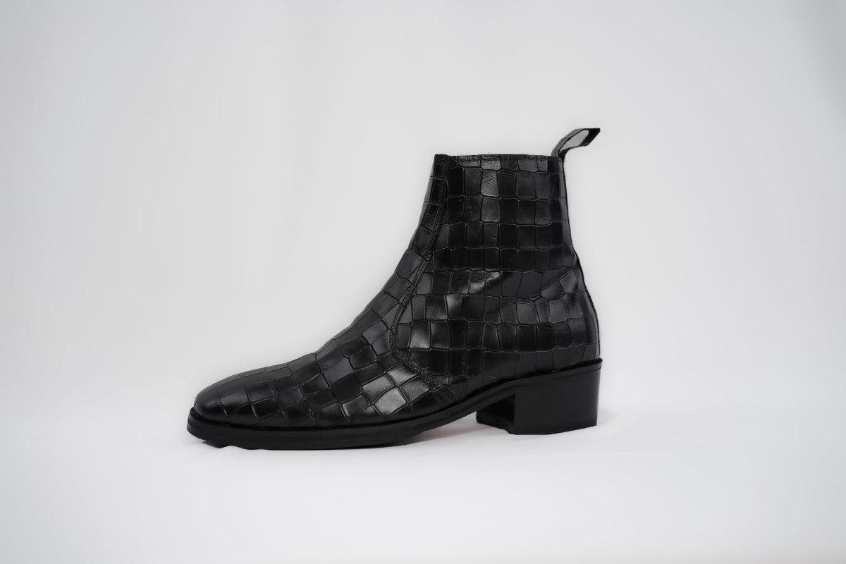 Onyx Caiman flat boots