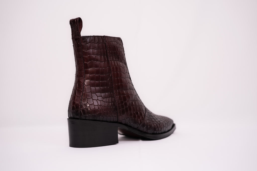 Burgundy Mamba