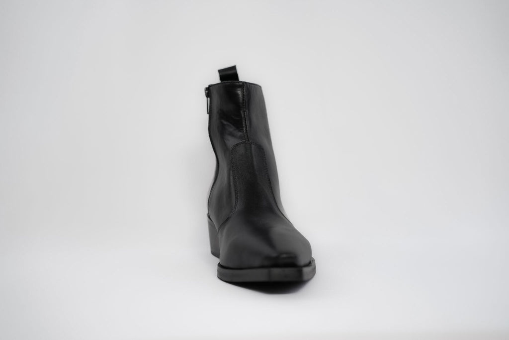 Onyx Calfskin texas boots