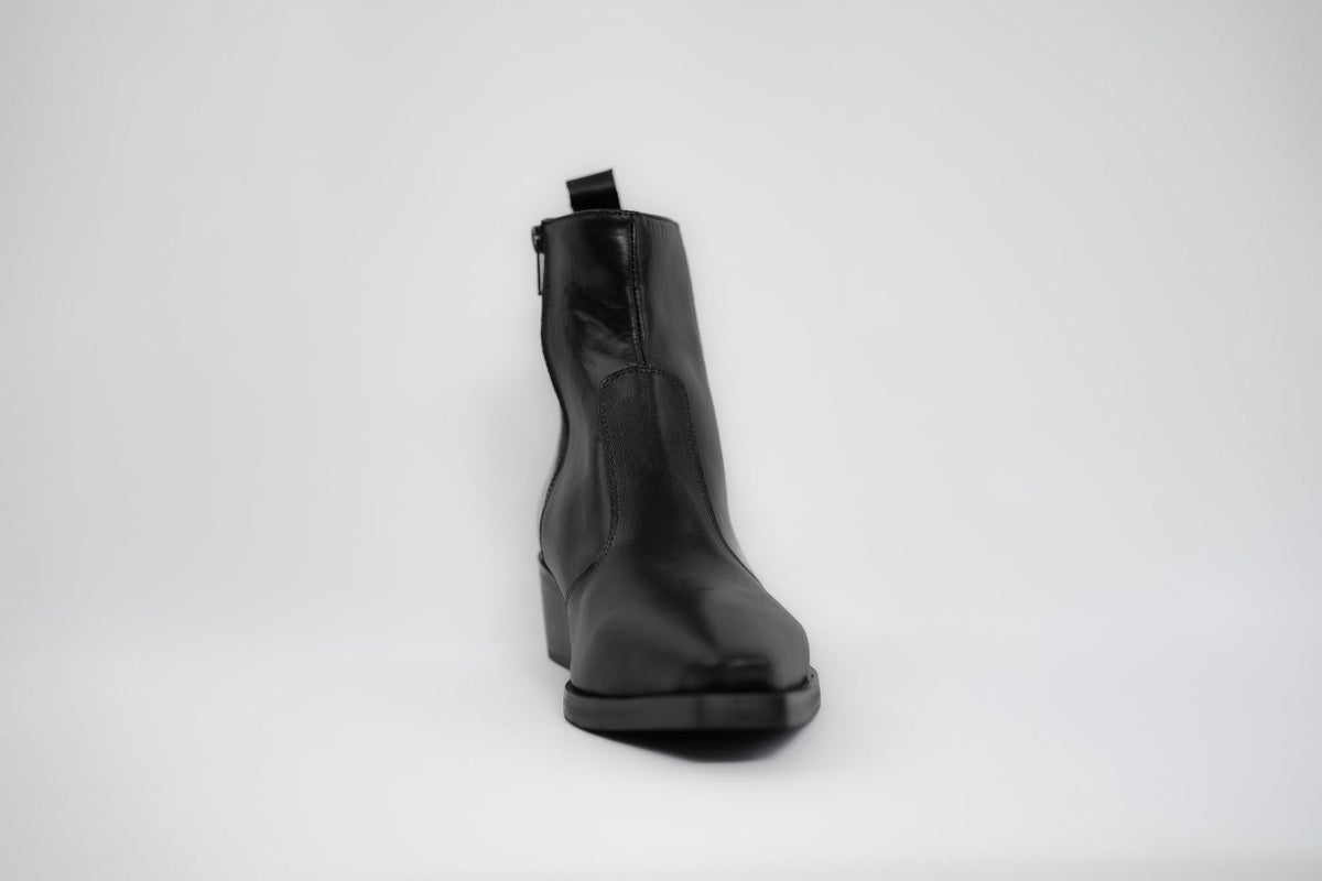 Onyx Calfskin texas boots